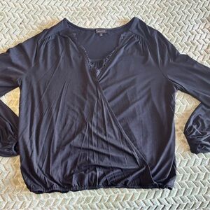 Buckle long sleeve top